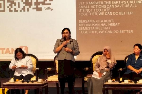 Wakil Pemimpin Redaksi Liputan6.com, Elin Yunita Kristanti saat bicara pada acara Green Press Community di Gedung Pusat Perfilman Usmar Ismail, Jakarta, Kamis (9/11/2023).