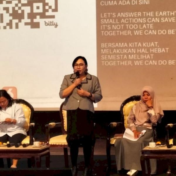 Wakil Pemimpin Redaksi Liputan6.com, Elin Yunita Kristanti saat bicara pada acara Green Press Community di Gedung Pusat Perfilman Usmar Ismail, Jakarta, Kamis (9/11/2023).