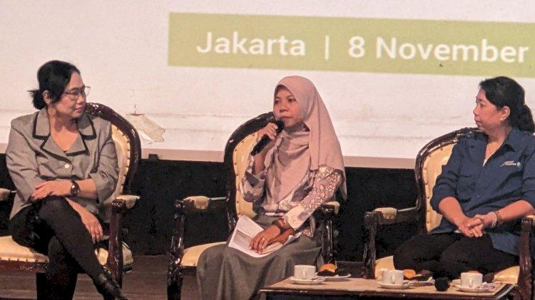 Asmania bercerita tentang bagaimana mereka melawan kebijakan pemerintah dan perusahaan yang yang mengeksploitasi pulau mereka.